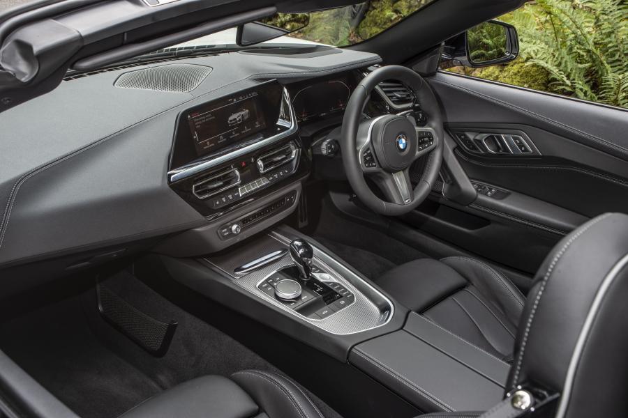 Интерьер BMW Z4 sDrive20i M Sport (G29) 2019 года  (AU) (фото 27 из 28)